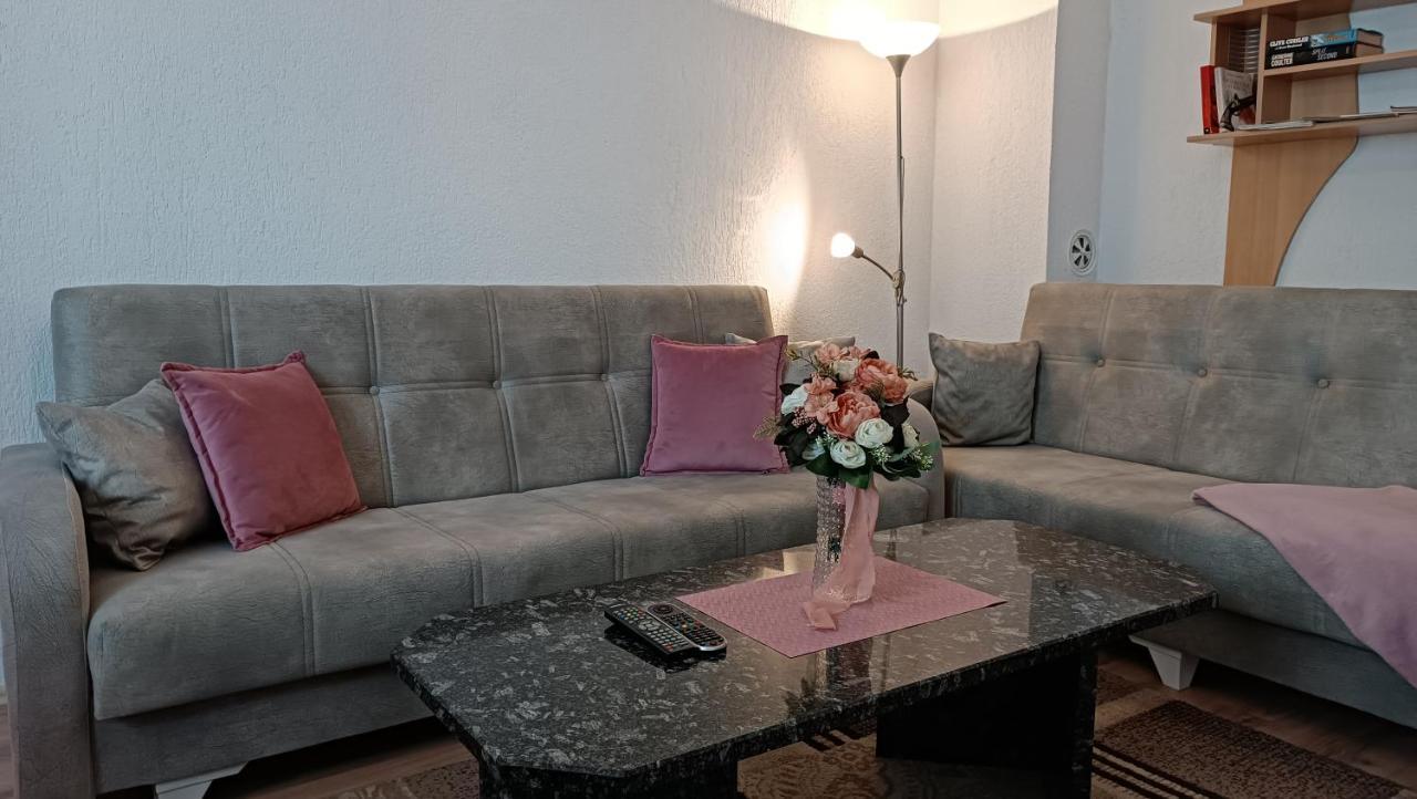 City Park Apartments Pristina Kültér fotó